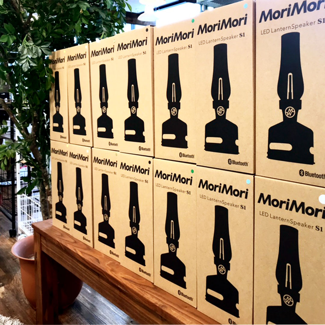 【ROOMDECO 柏本店】気軽に音楽を楽しめるLEDランタンスピーカー「＃MORIMORI」をご紹介