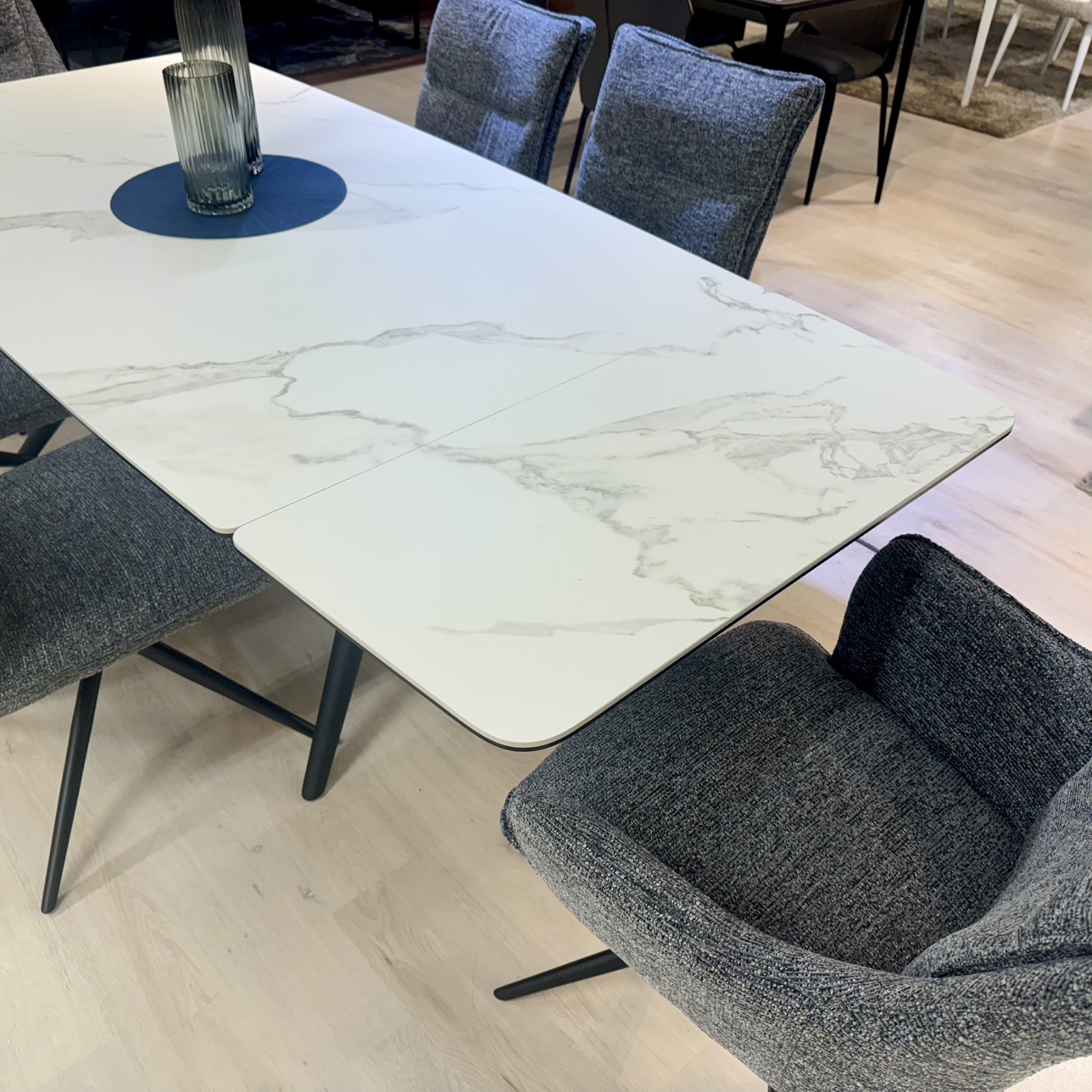 【かねたや 市川店】大人気の伸長式セラミック天板ダイニングをご紹介🙌